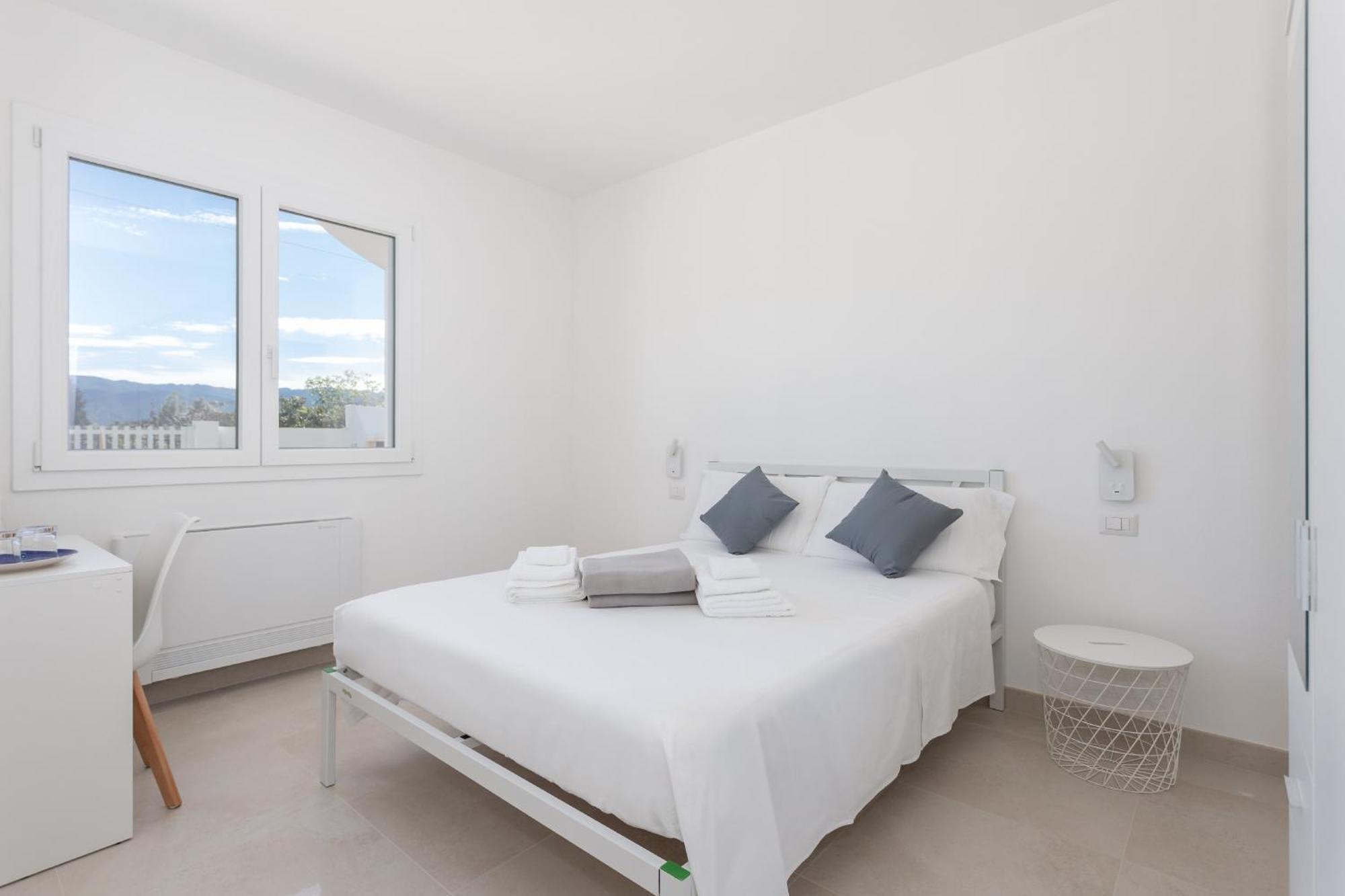 Villa Greca Holiday Rooms Sant Isidoro  Ngoại thất bức ảnh